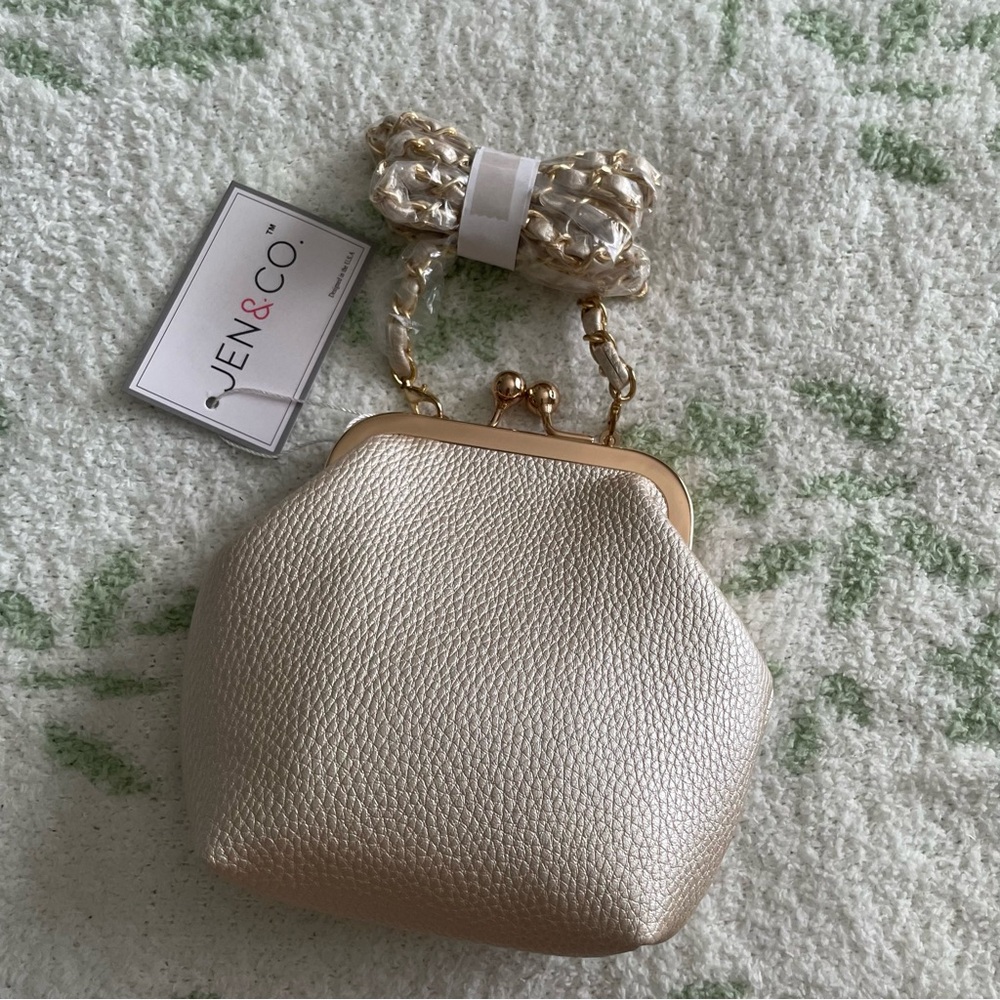 Jen & Co. Cleo Champagne Metallic Vegan Leather Crossbody Bag NWOT